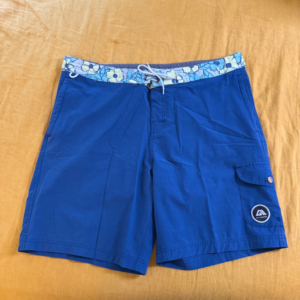 Allyance Mens‎ Board Shorts Size 38 Floral Trim Cargo Pocket Swim Trunks 81882